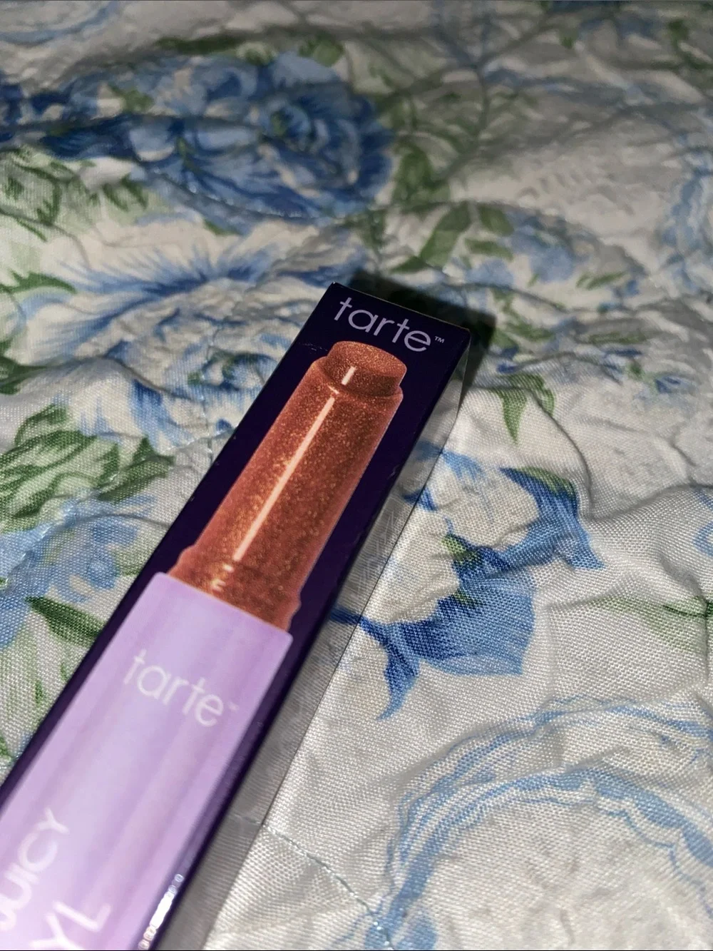 tarte Shimmering Cinnamon Spice Lip Vinyl — Warm Copper-Bronze - Picture 5 of 6